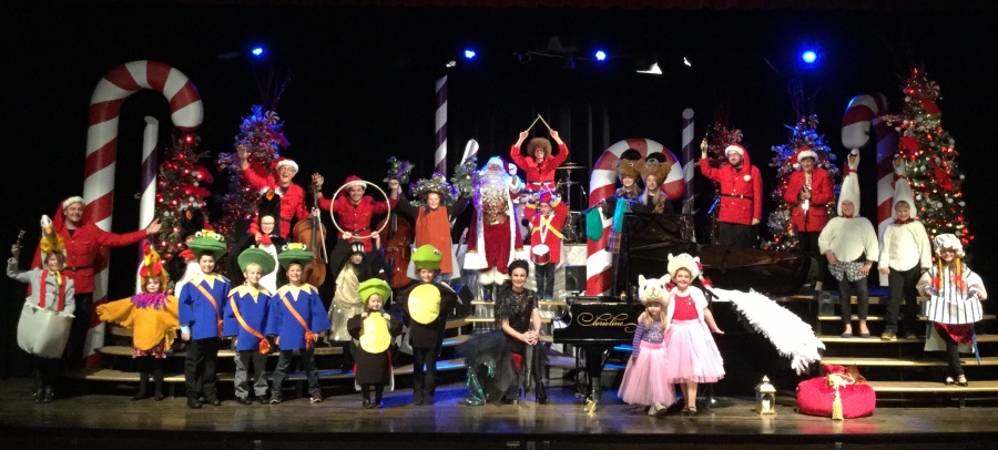 New Ulm you rocked the house with Jingle Bells tonight!!! And what a delightful bunch of kiddos we had helping Santa tell his Twelve Days Of Christmas tale! That sweet French Hen spoke incredible French!! Have a Holly Jolly Christmas everyone!!!