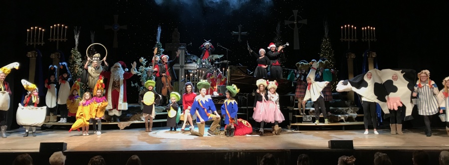 St. Joseph you brought the joy to Santa’s Twelve Days Of Christmas tonight! Thank you darling kiddos for lending your talents to our stage! Those Geese A Laying gave us quite a laugh with their tail feather shaking! Merry Christmas one and all!!!