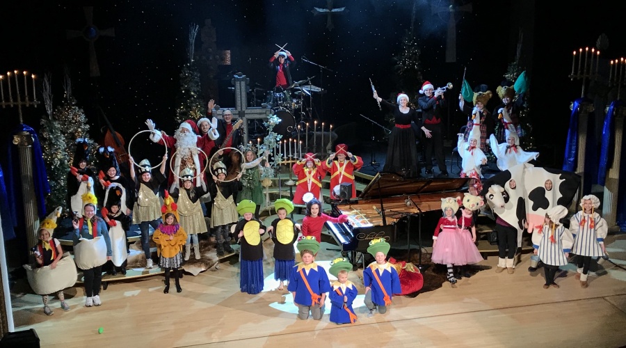 Merry Christmas Bismarck!! Thank you for such a delightful evening and for sending your precious kiddos to the costume shop to help Santa tell his Twelve Days Of Christmas tale! That dancing cow had us in stitches! And that little French Hen was extra speedy and excited on to say her lines!! Ho, ho, ho Happy Holidays one and all!!
