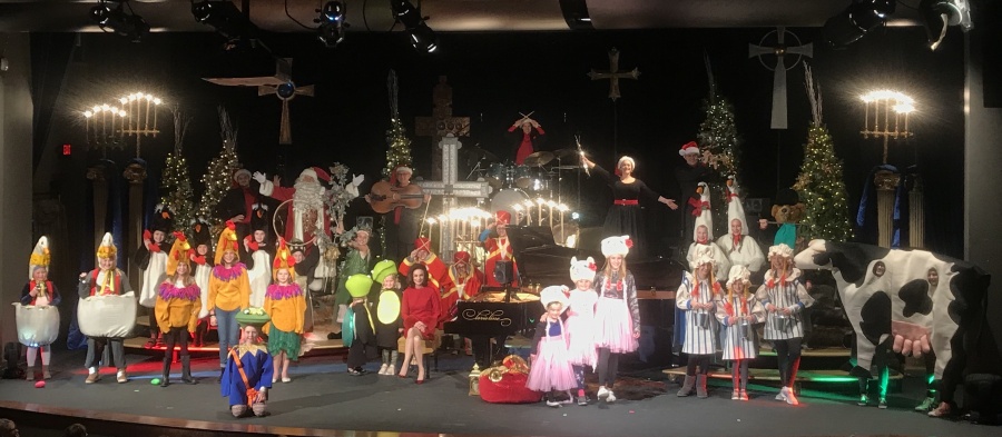 A huge thank you to the adorable Volga kiddos for lending their talents to Santa’s Twelve Days Of Christmas tale! What a beautiful delight that Partridge In A Pear Tree was!! Ho, ho, ho, Merry Christmas one and all!! See you next year!!
