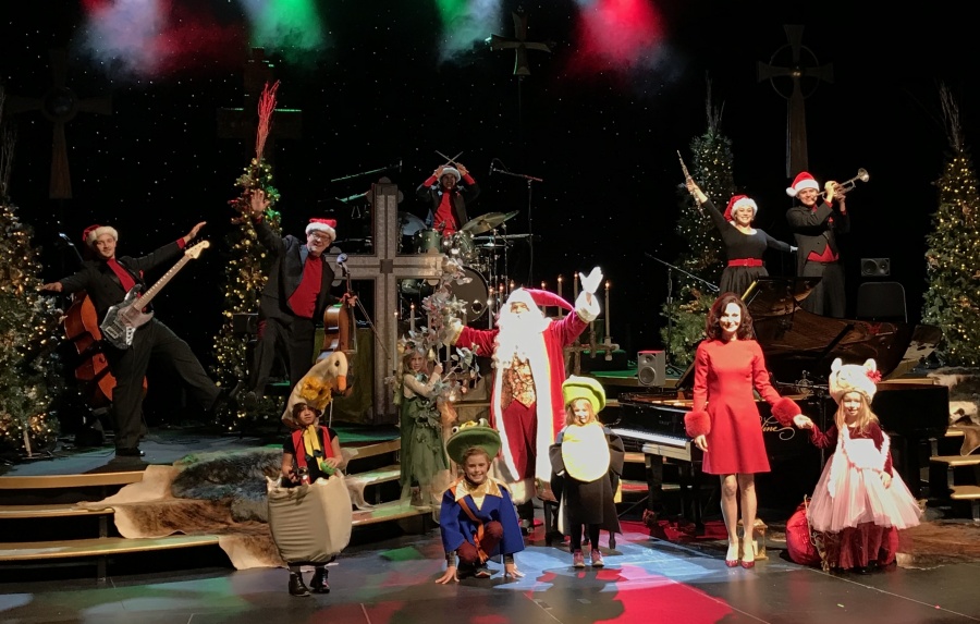 Ho, ho, ho Brookfield, thank you for such a delightful evening!! Santa had such a joyful time telling his Twelve Days Of Christmas tale tonight with the sweet help of the children!! That darling little Turtle Dove is sure to be a superstar someday!! Merry Christmas one and all!! 