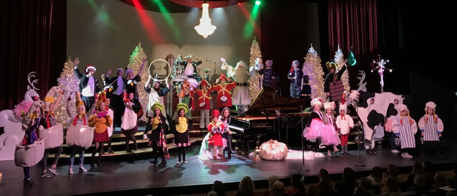 Having such a joyful time at the Lorie Line matinee in Plymouth, Santa just had to stay for the 7:30 show too. A holly jolly Twelve Days Of Christmas was told with the assistance of such talented little kiddos. Thank you sweet children! Those little Turtle Doves nearly flapped right onto Lorie Line with their exuberant wing flapping!! Ho, ho, ho Merry Christmas one and all!