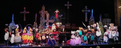 Merry Christmas Lincoln! Thank you for the fun evening and a special thanks to all the sweet kiddos for helping Santa tell his Twelve Days Of Christmas tale! We can honestly say we’ve never seen a dancing cow before!! It was very mooo-ving! Have a fabulous Holiday season one and all!!! 