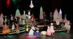 After such a fun matinee show in Burnsville, Santa stayed to tell his Twelve Days Of Christmas tale with the 7:30 Lorie Line show also. A big thank you to all the precious children for lending your talents to the tale. That Golden Ring girl was quite the darling actress and the sweet little Turtle Dove kept losing her little Turtle head she was flapping so hard! Merry Christmas one and all. See you next year!!
